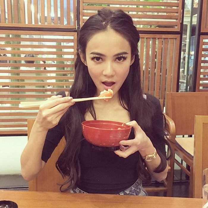 Cute Girls (25 pics)
