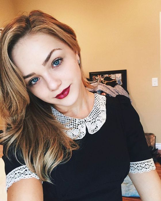 Cute Girls (25 pics)