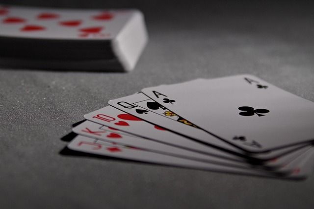Evolution of Casino Chat Features: From Support to Social Hubs
