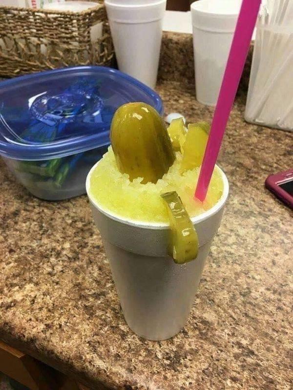 What Is Going On Here? (24 pics) What Is Going On Here? (24 pics)