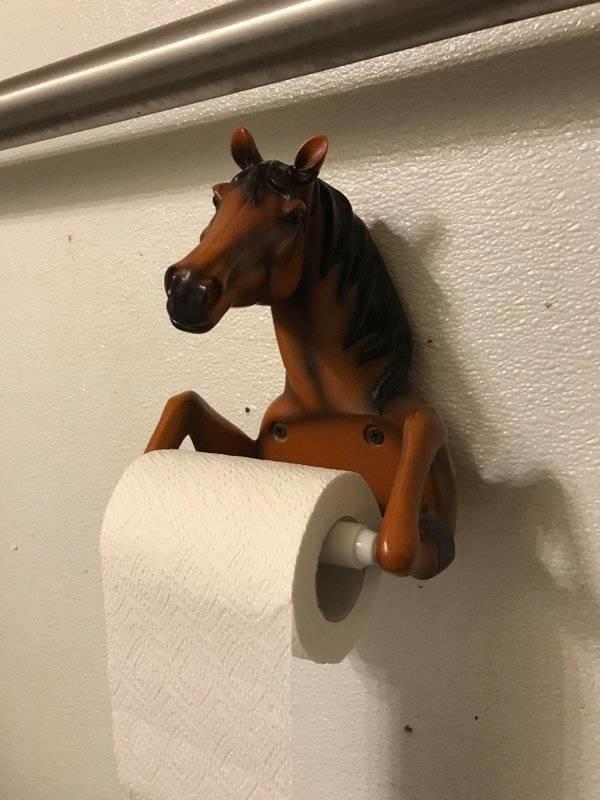 What Is Going On Here? (24 pics) What Is Going On Here? (24 pics)
