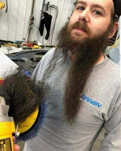 What Is Going On Here? (24 pics) What Is Going On Here? (24 pics)