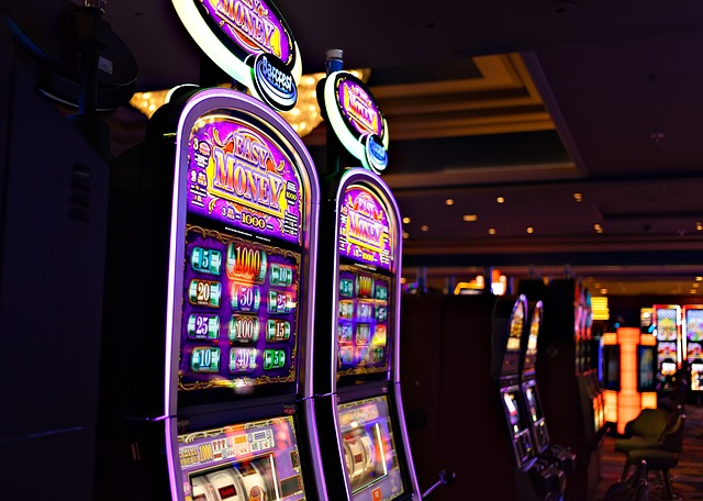 Slots vs Casino: How Are They Shaping The Online Gambling Industry Slots vs Casino: How Are They Shaping The Online Gambling Industry