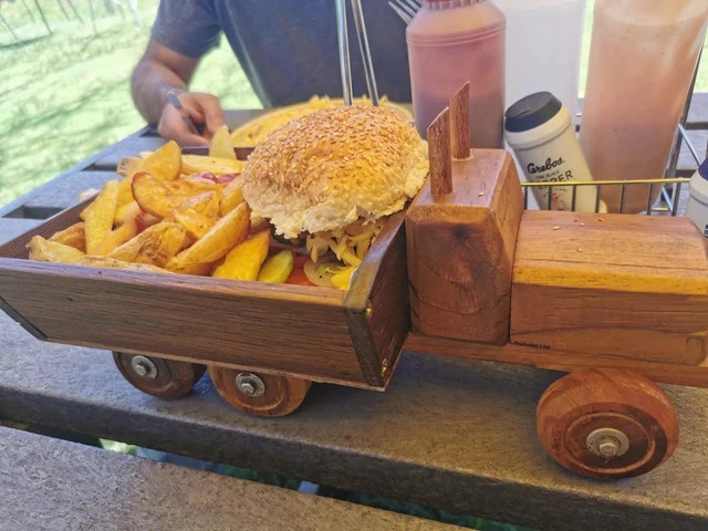 Crazy Food Serving (25 pics) Crazy Food Serving (25 pics)