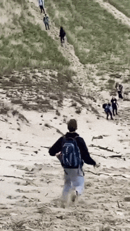 Acid GIFs, October 29 (25 gifs) Acid GIFs, October 29 (25 gifs)