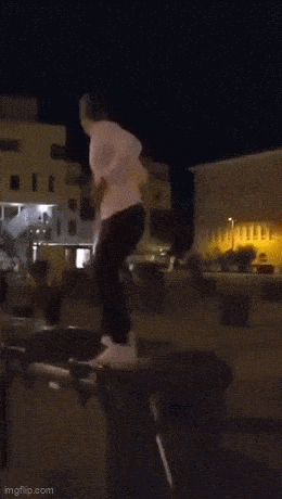 Acid GIFs, October 29 (25 gifs) Acid GIFs, October 29 (25 gifs)