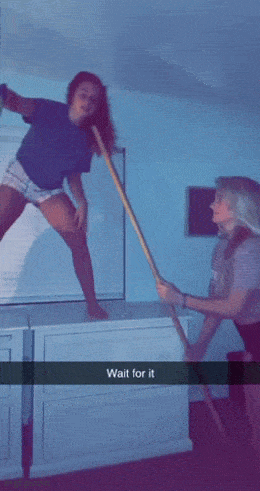 Acid GIFs, October 29 (25 gifs) Acid GIFs, October 29 (25 gifs)