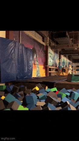 Acid GIFs, October 29 (25 gifs) Acid GIFs, October 29 (25 gifs)