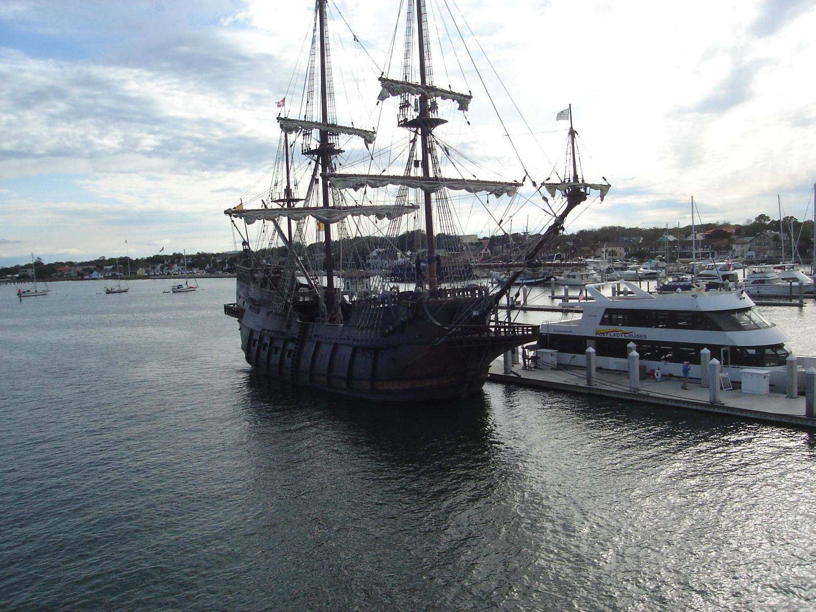 Daily Pictures. Part 1 (64 pics)