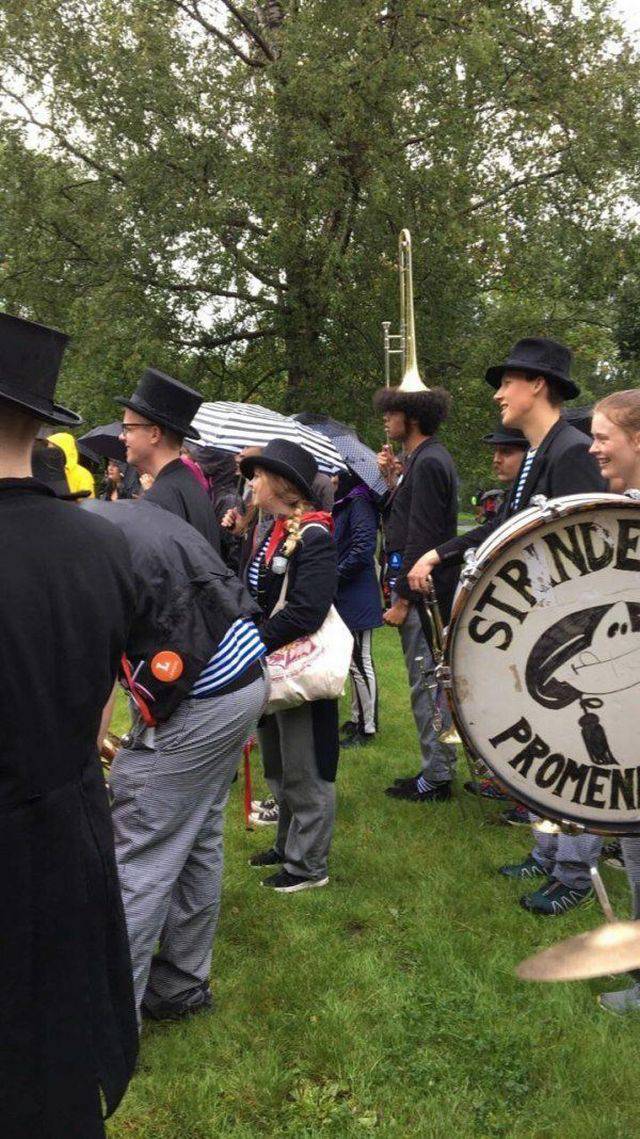 Daily Pictures. Part 1 (64 pics)