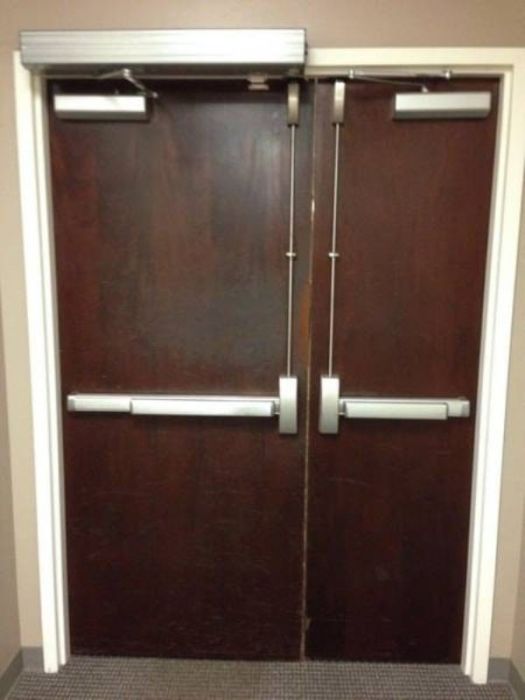 Unsuccessful Buildings (28 pics)