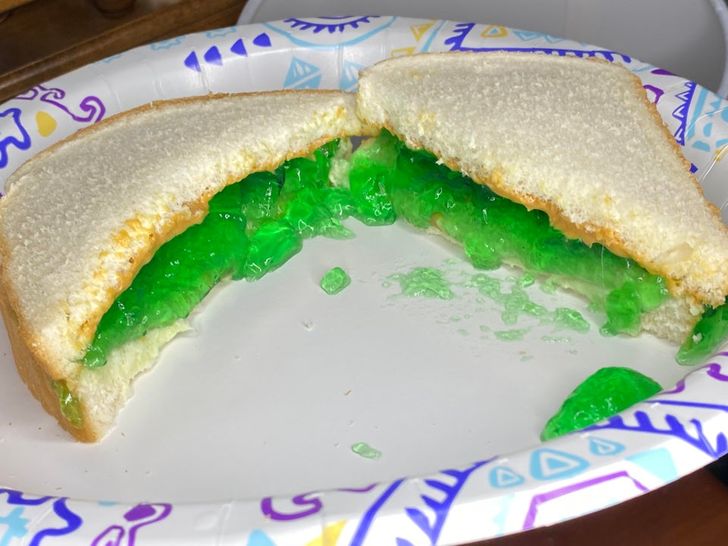 Really Strange Dishes (22 pics)