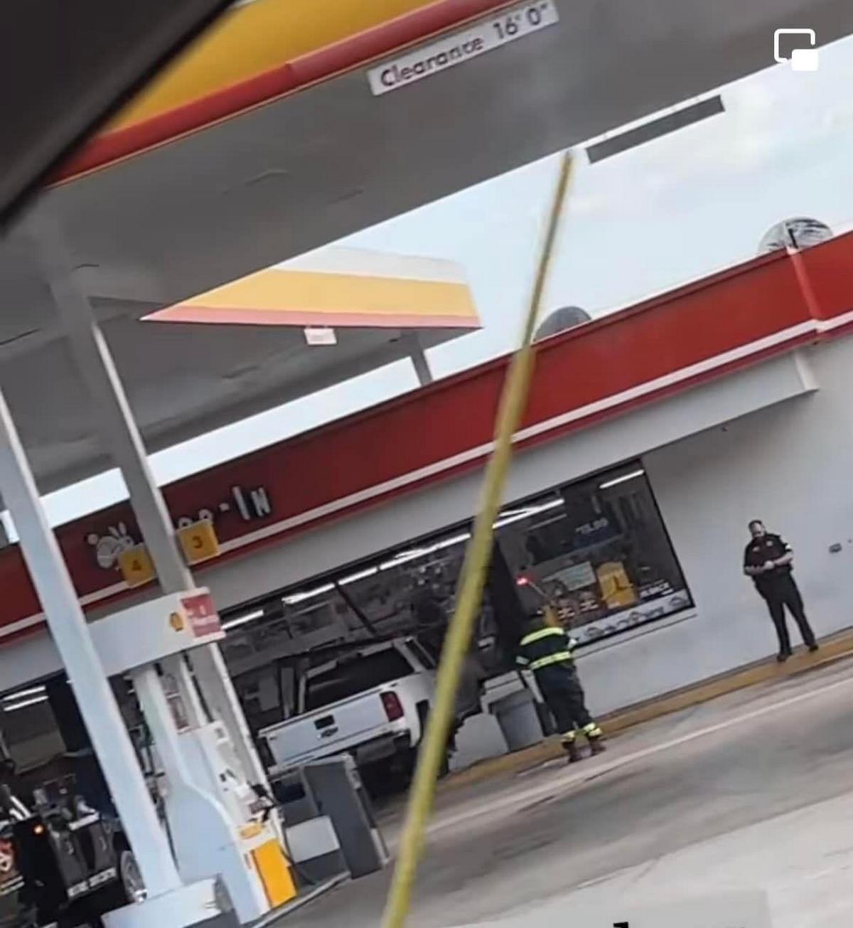 Bad Days Happen (33 pics)