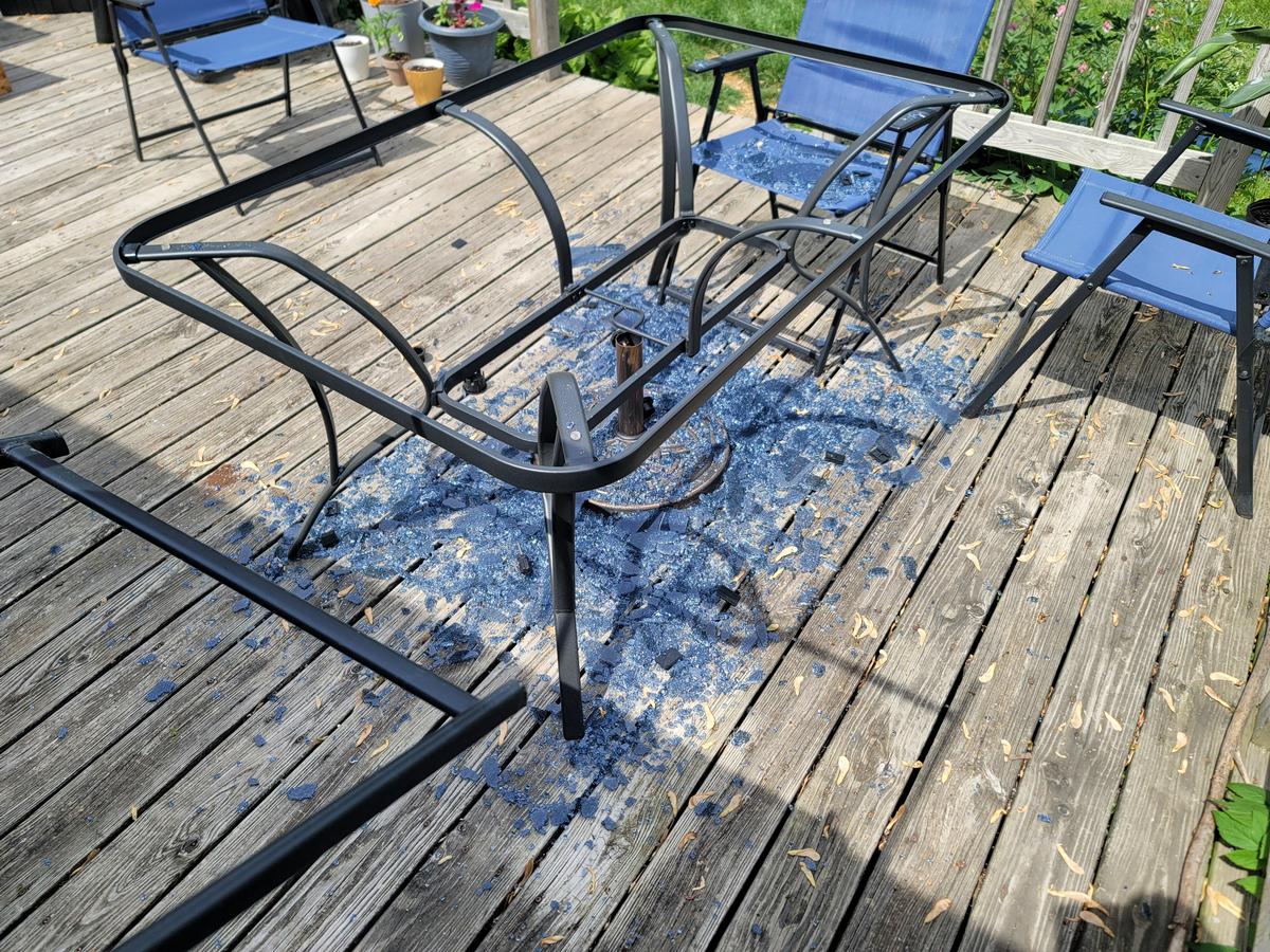 Bad Days Happen (33 pics)