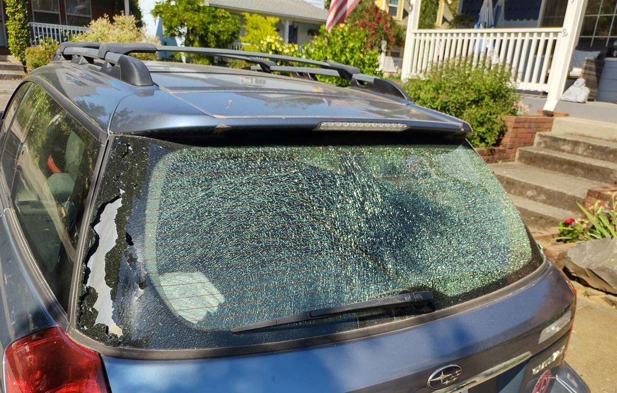 Bad Days Happen (33 pics)