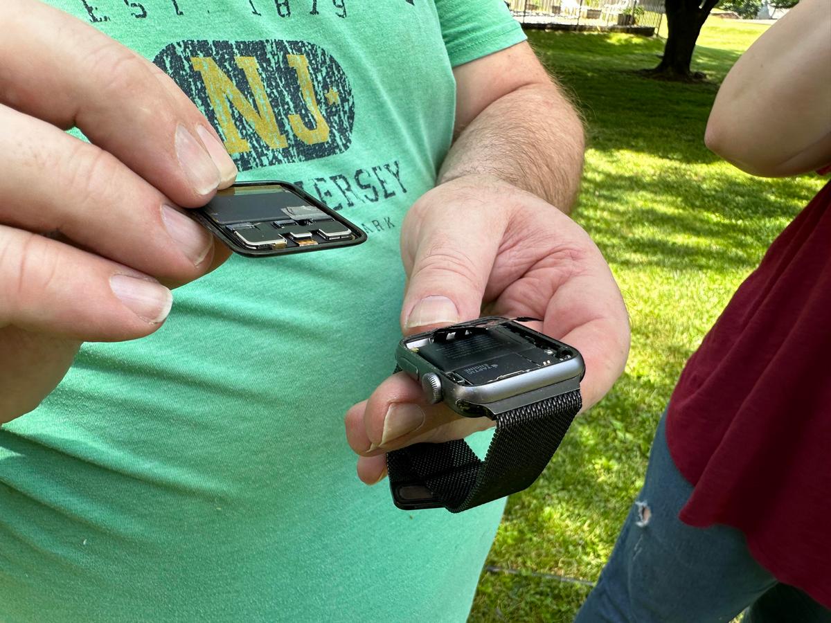 Bad Days Happen (33 pics)