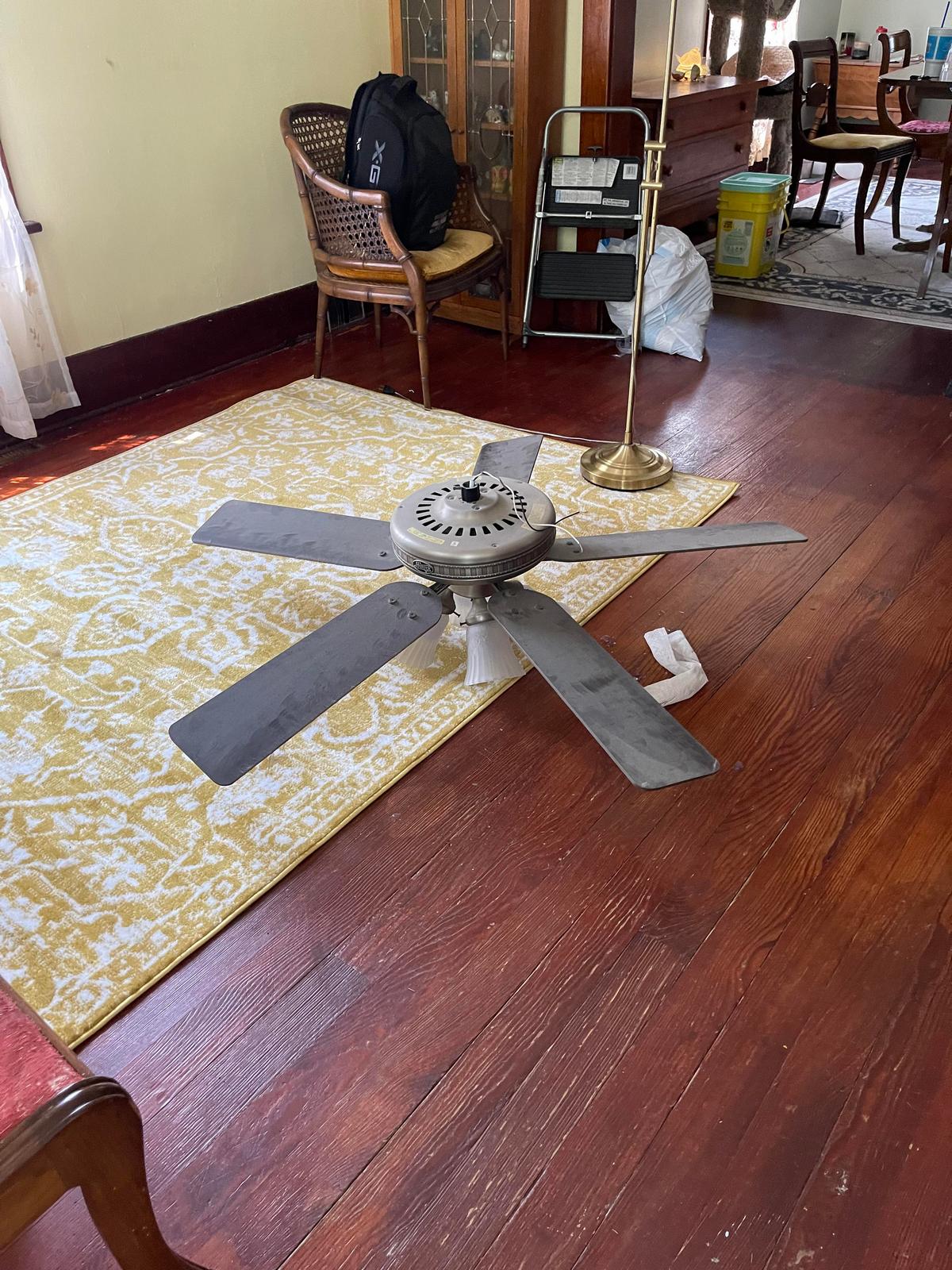 Bad Days Happen (33 pics)