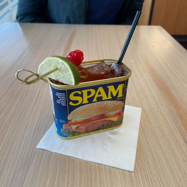 Weird Food Serving (22 pics)