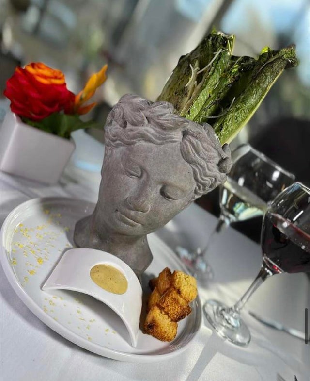 Weird Food Serving (22 pics)