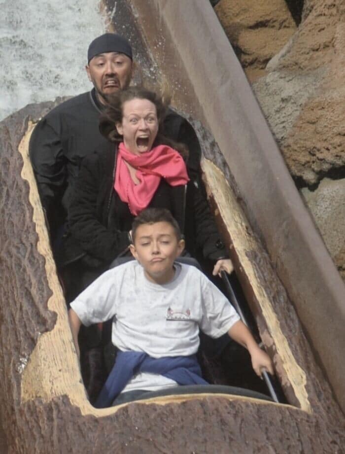 Funny Photos From Amusement Rides (27 pics)