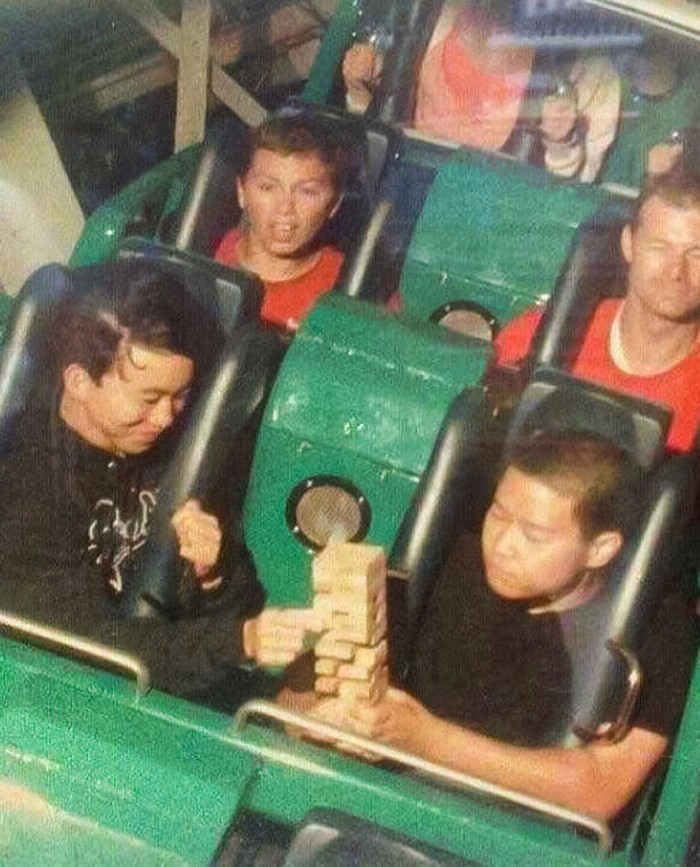 Funny Photos From Amusement Rides (27 pics)