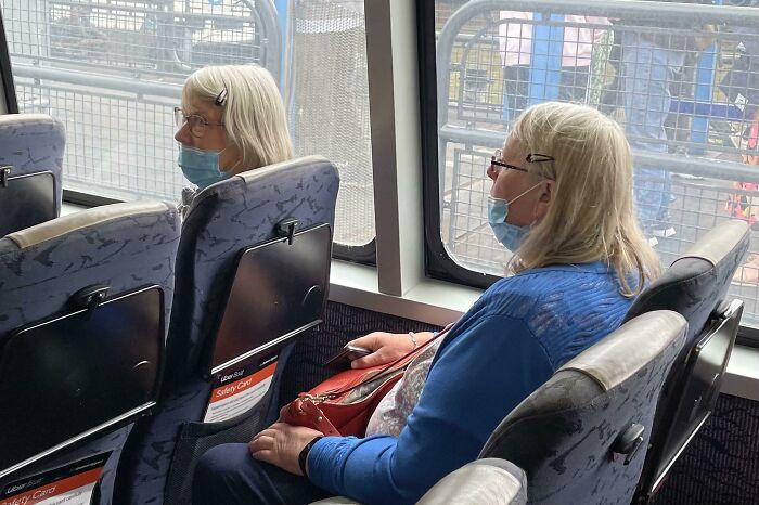 Glitches In The Matrix (22 pics)