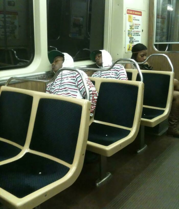 Glitches In The Matrix (22 pics)