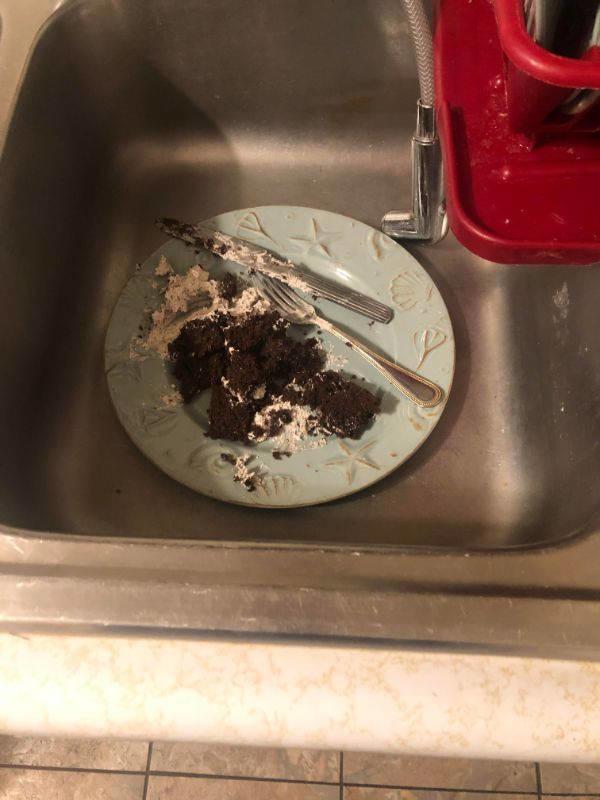 Annoying Finds And Situations (24 pics)