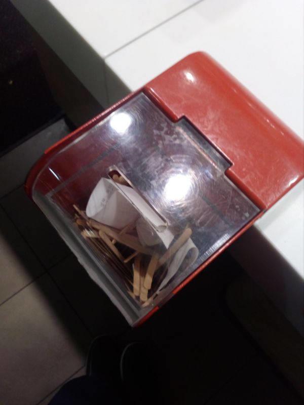 Annoying Finds And Situations (24 pics)