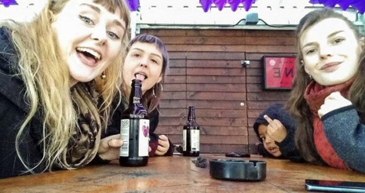 Hilarious Photobombs (21 pics)