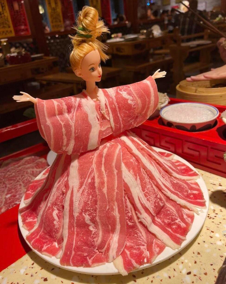 Weird Food Serving (22 pics)