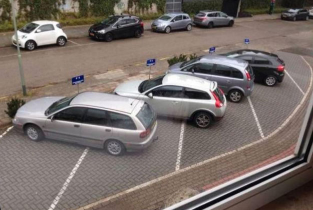 Hell For Perfectionists (18 pics)