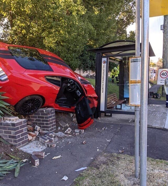 Bad Days Happen (23 pics)