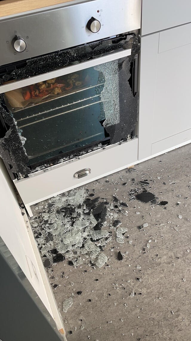 Bad Days Happen (23 pics)