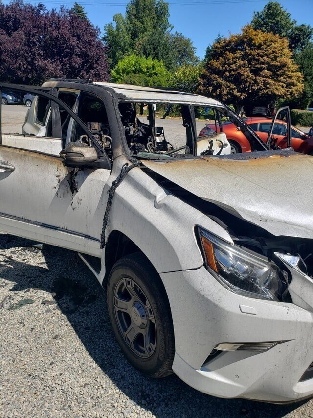 Bad Days Happen (23 pics)