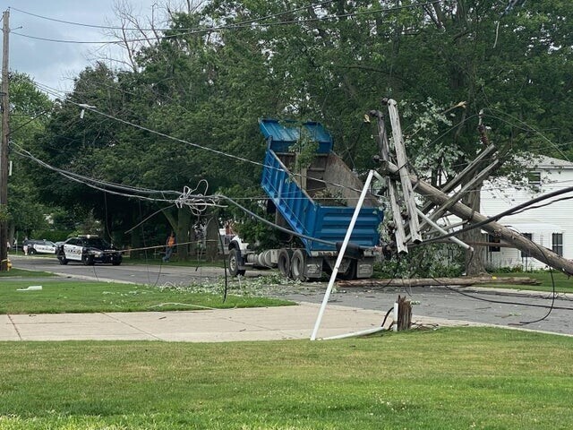 Bad Days Happen (23 pics)