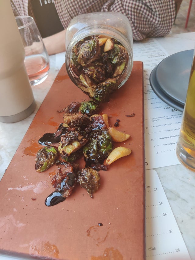 Weird Food Serving (21 pics) Weird Food Serving (21 pics)