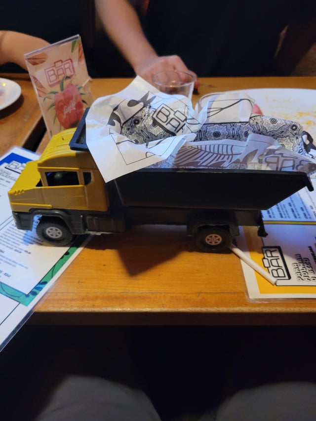 Weird Food Serving (21 pics) Weird Food Serving (21 pics)