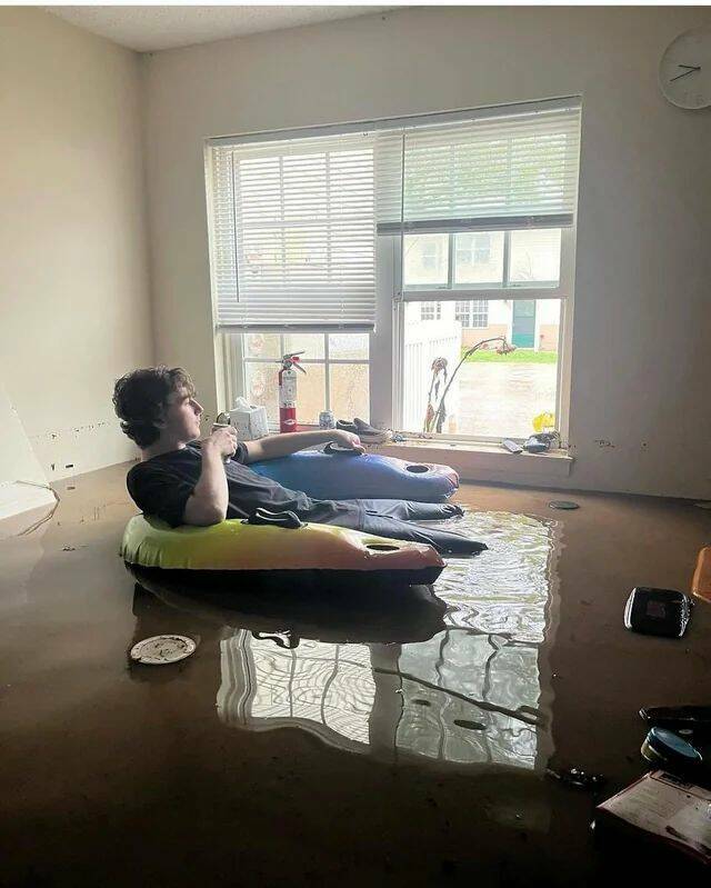 Daily Pictures. Part 1 (72 pics)