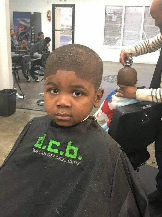 Awful Haircuts (16 pics)