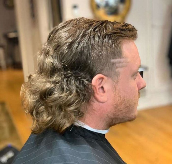 Awful Haircuts (16 pics)