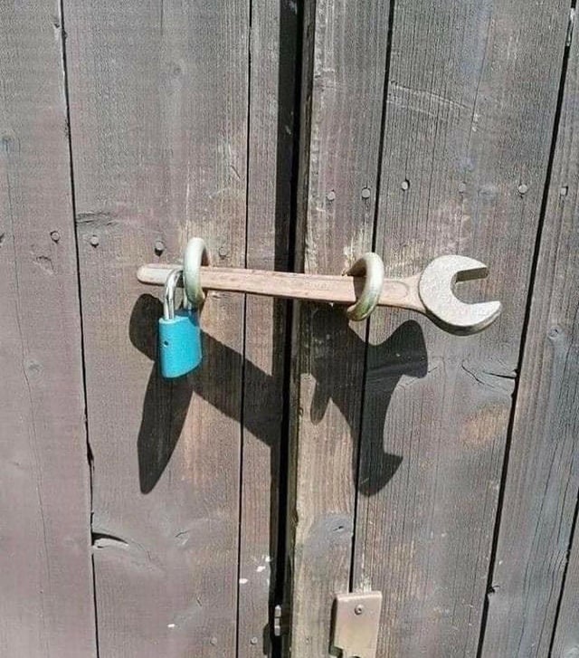 Redneck Repairs And Inventions (18 pics) Redneck Repairs And Inventions (18 pics)