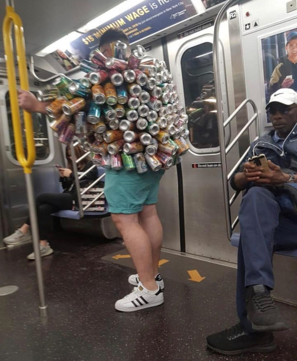 Strange People In Public Transport (20 pics) Strange People In Public Transport (20 pics)