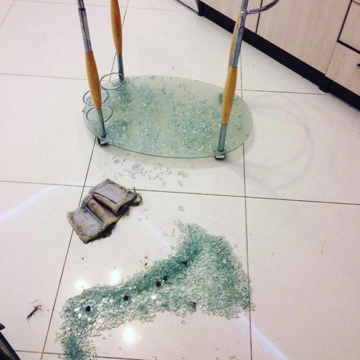 Bad Days Happen (31 pics)