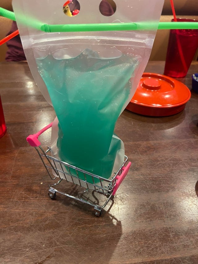 Crazy Food Serving (15 pics)