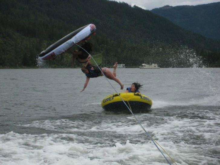 Right Moment (24 pics) Right Moment (24 pics)