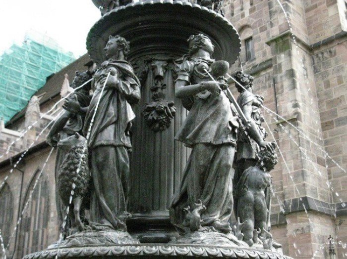 Very Strange Sculptures (22 pics)