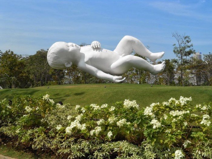 Very Strange Sculptures (22 pics)