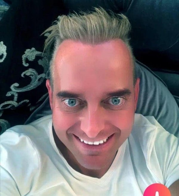 Excessive Photoshop (21 pics) Excessive Photoshop (21 pics)