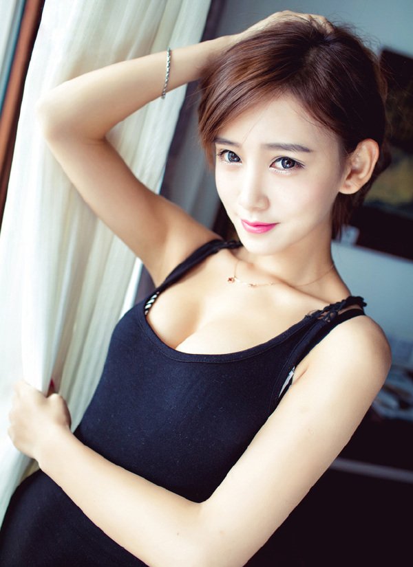 Asian Girls (23 pics)